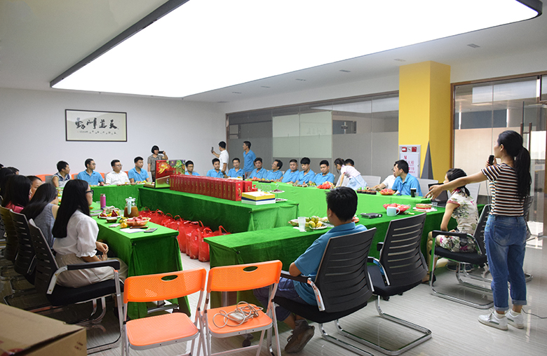 情暖中秋，愛在銳天！—2018銳天中秋節感恩活動